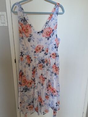 Torrid White Floral Tie-Waist V-Neck Dress with Coral & Blue Accents